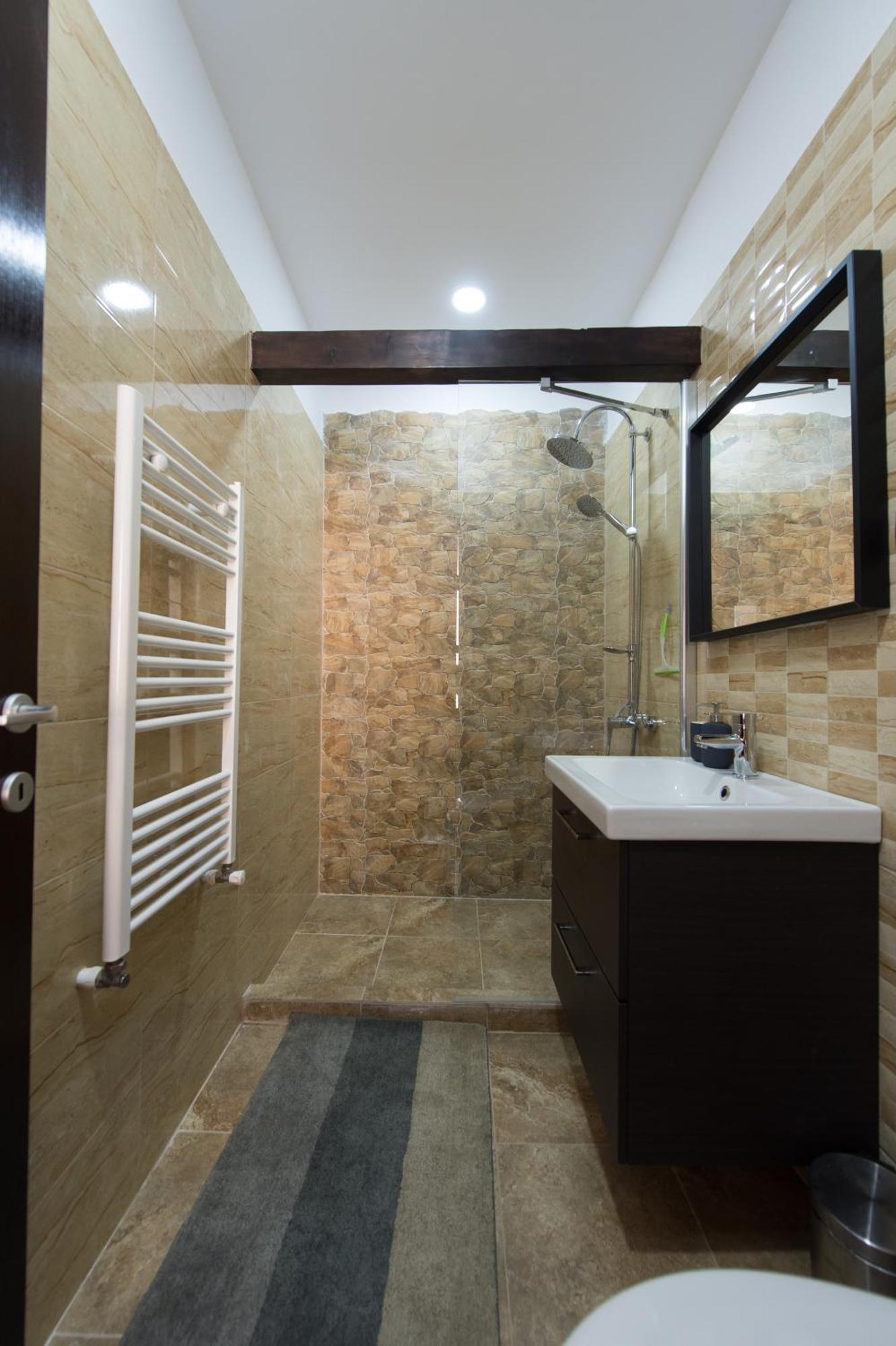 Lovely Brasov Flat With Patio And Mountain Views Exteriér fotografie