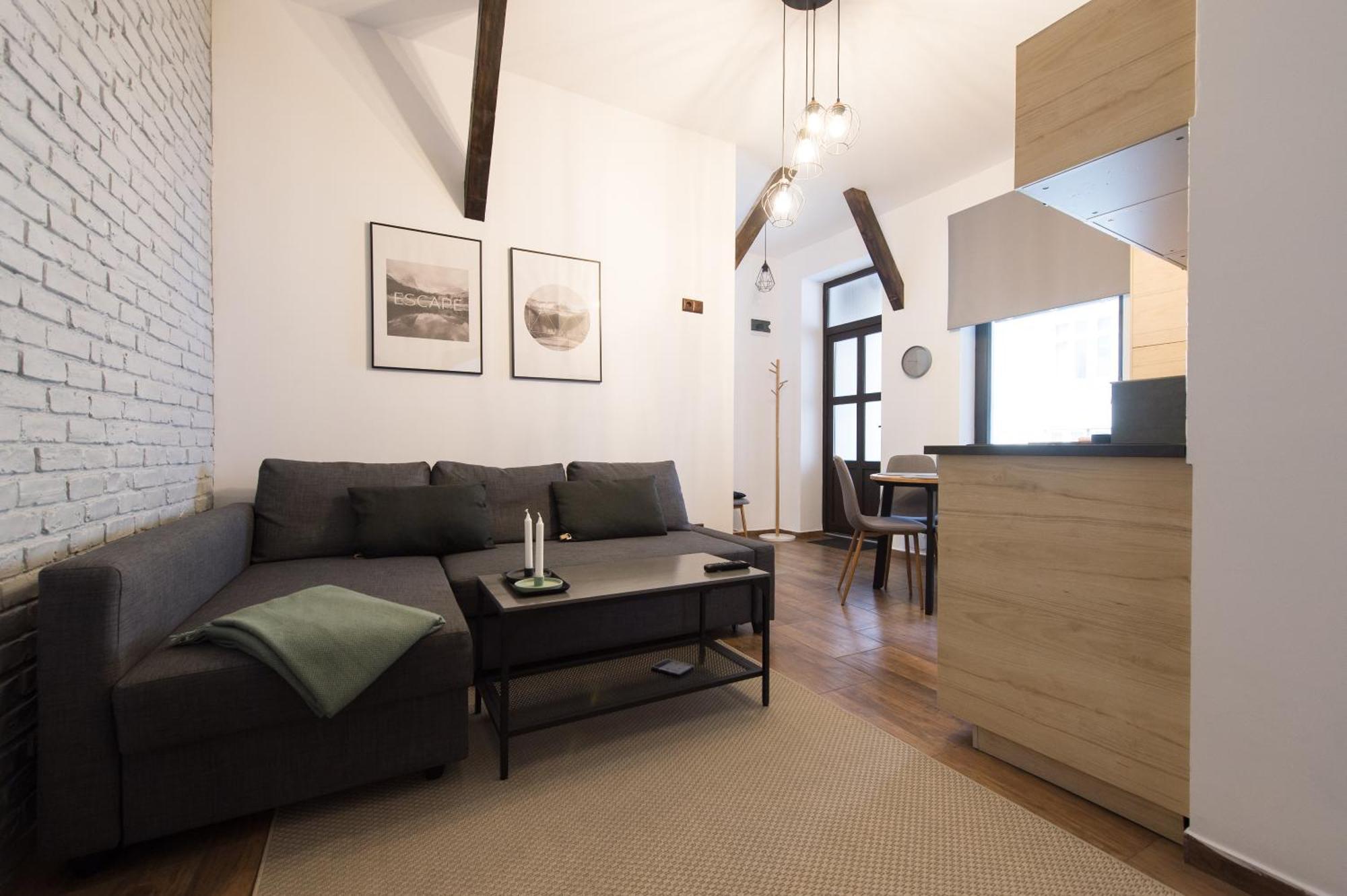 Lovely Brasov Flat With Patio And Mountain Views Exteriér fotografie
