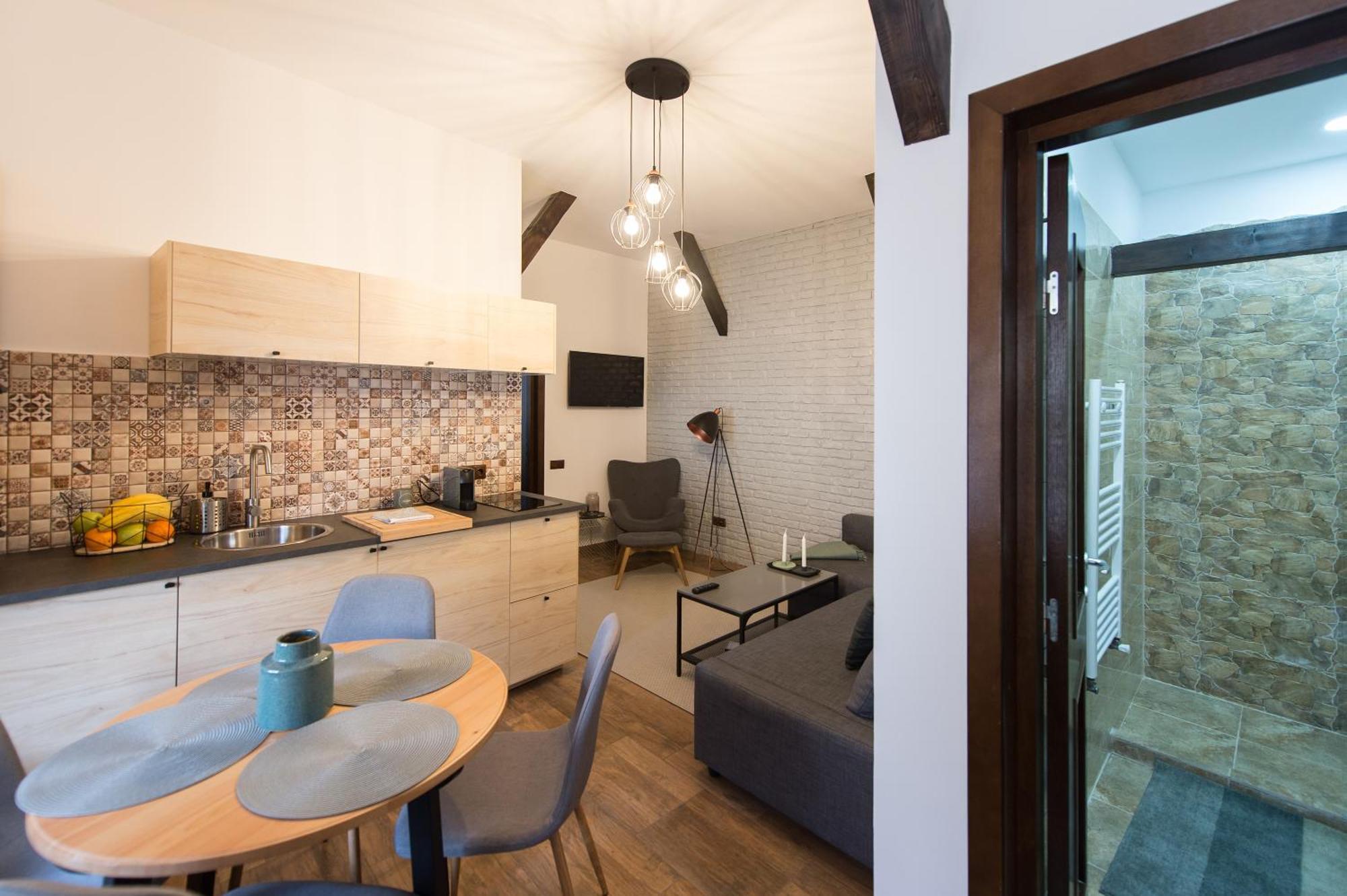 Lovely Brasov Flat With Patio And Mountain Views Exteriér fotografie