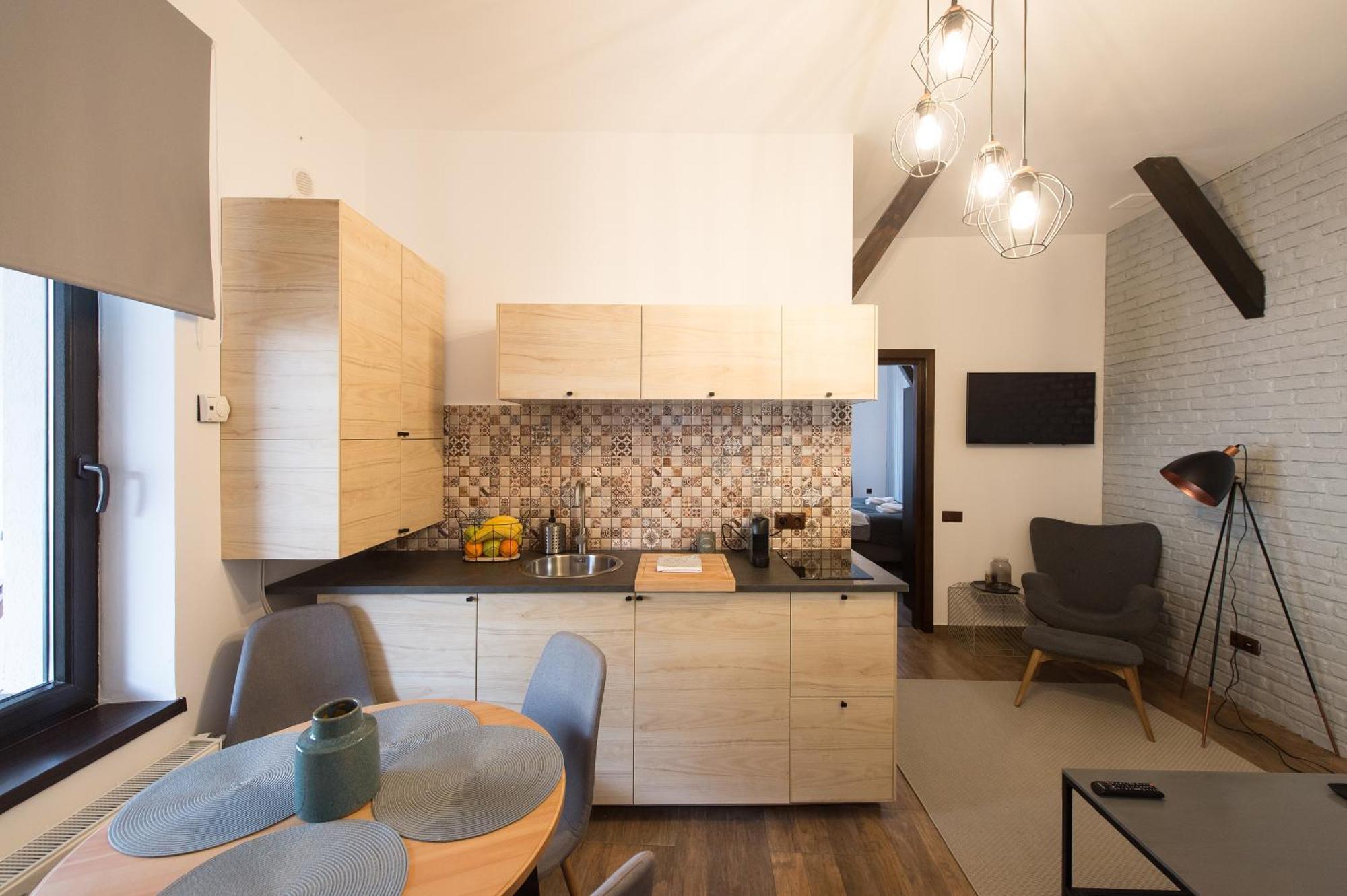 Lovely Brasov Flat With Patio And Mountain Views Exteriér fotografie